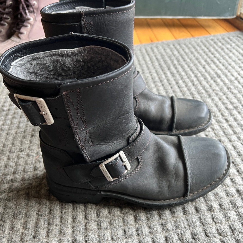 Uggs Moto Boots EU 39.5 US W 9